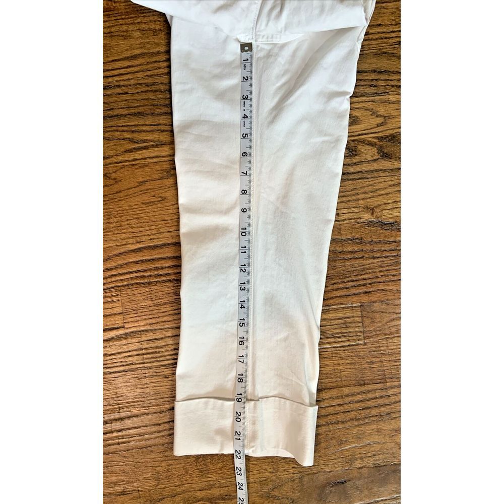 7 For All Mankind Jeans Women *30 White Denim Cropped Embroidery 3" cuff USA - Picture 8 of 13